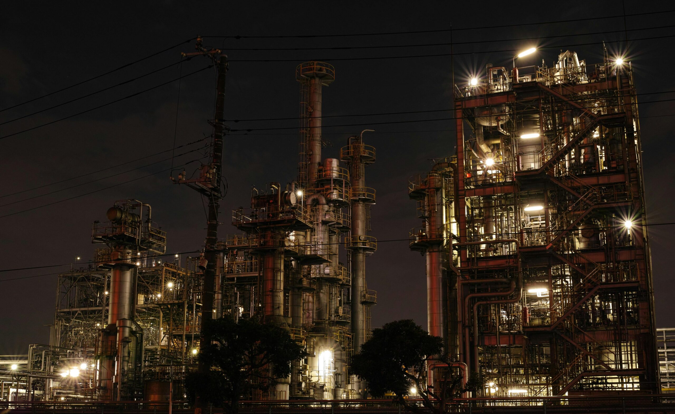 Modern refinery with industrial towers and pipelines