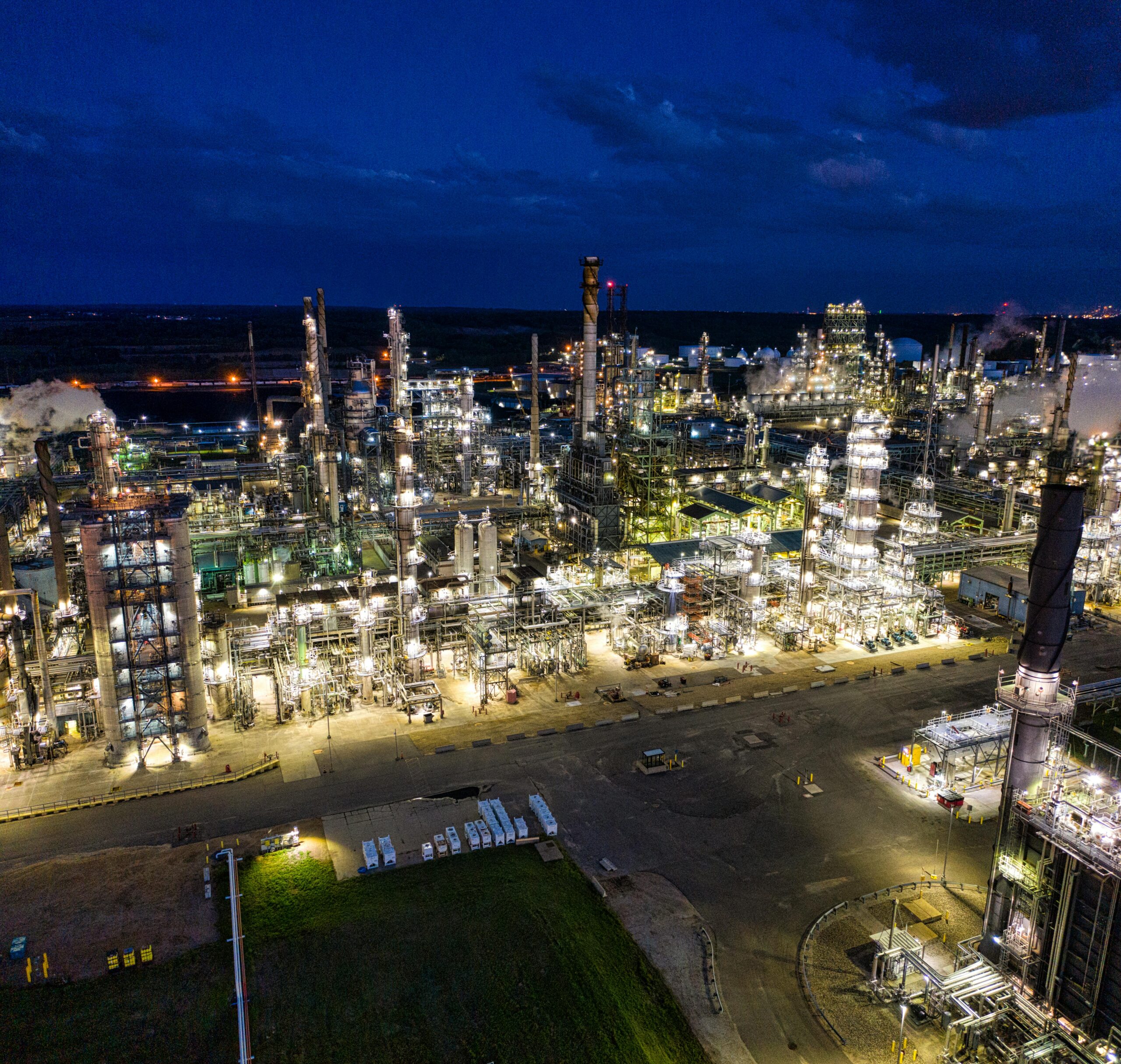 Industrial onshore and offshore project infrastructure